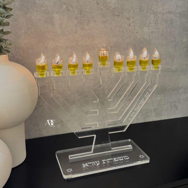 ⁦חנוכייה שקופה דגם עם ישראל⁩ – תמונה ⁦3⁩